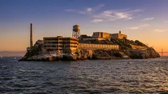 Ostrov Alcatraz: Poutavá historie legendárního místa, které je dnes jedinečnou turistickou destinací