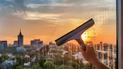 Jak umýt okna bez šmouh: 4 osvědčené způsoby, jak dosáhnout dokonalé čistoty.